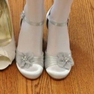 Kenneth Cloe Reaction / Size 1 Girls Formal Shoe